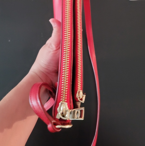 Coach Crossbody - Picture 4 of 12